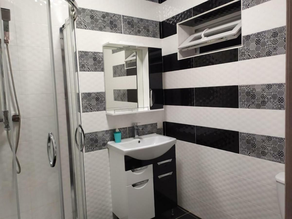 Mini Hotel Business class Krywyj Rih Exterior foto